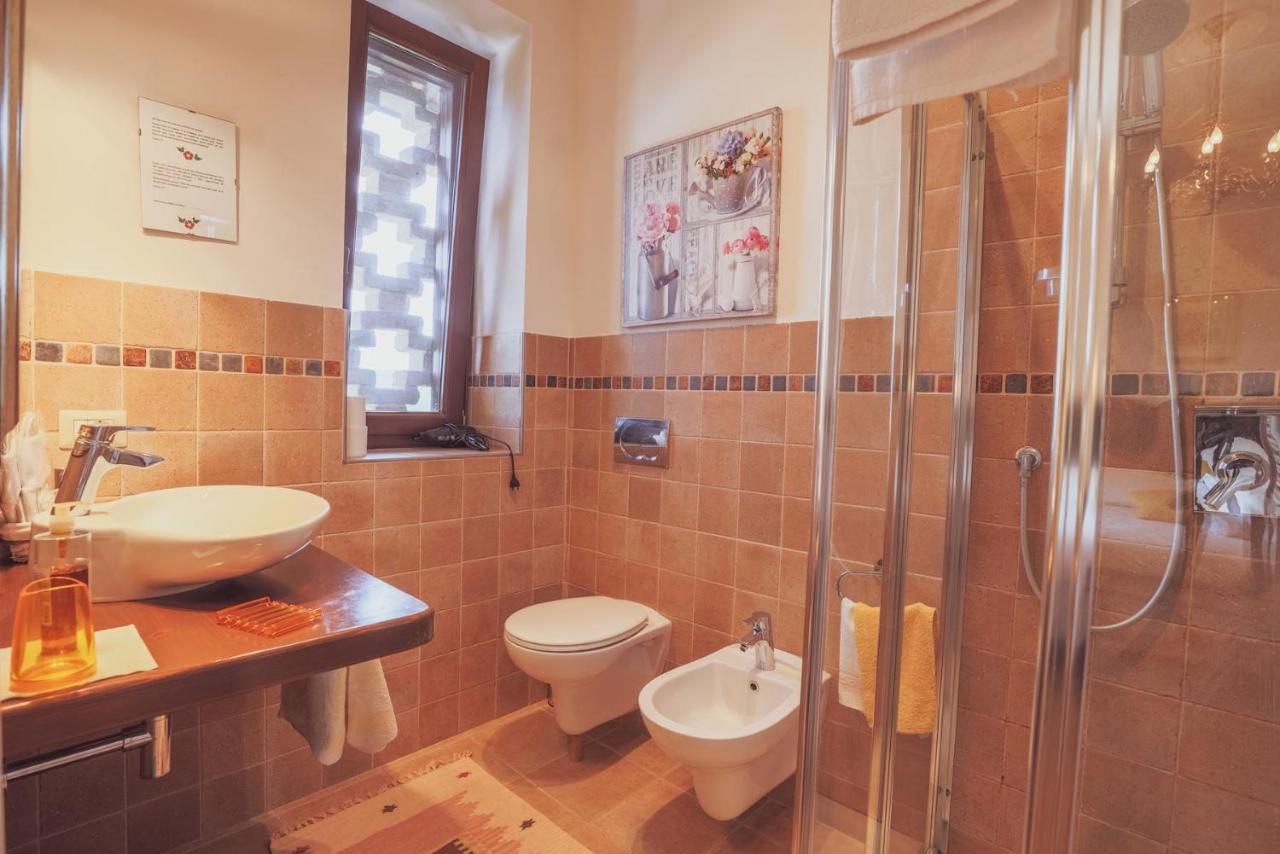 Agriturismo Tre Stelle Barbaresco Bagian luar foto
